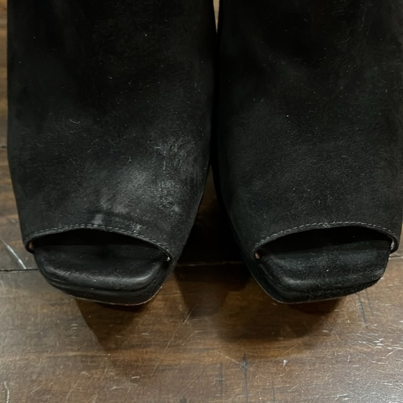 Miu Miu velvet peep toe statement pumps - Picture 7 of 7